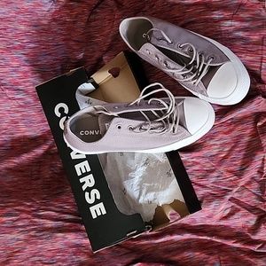 Converse Women's size 9